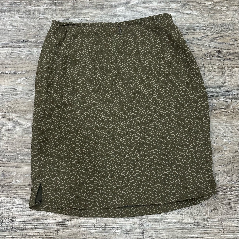 Banana Republic Olive Patterned Pencil Skirt - Picture 3 of 4